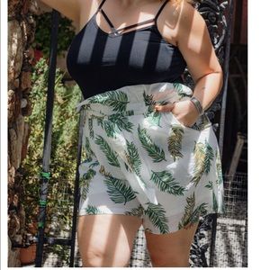 Trop tie waist shorts